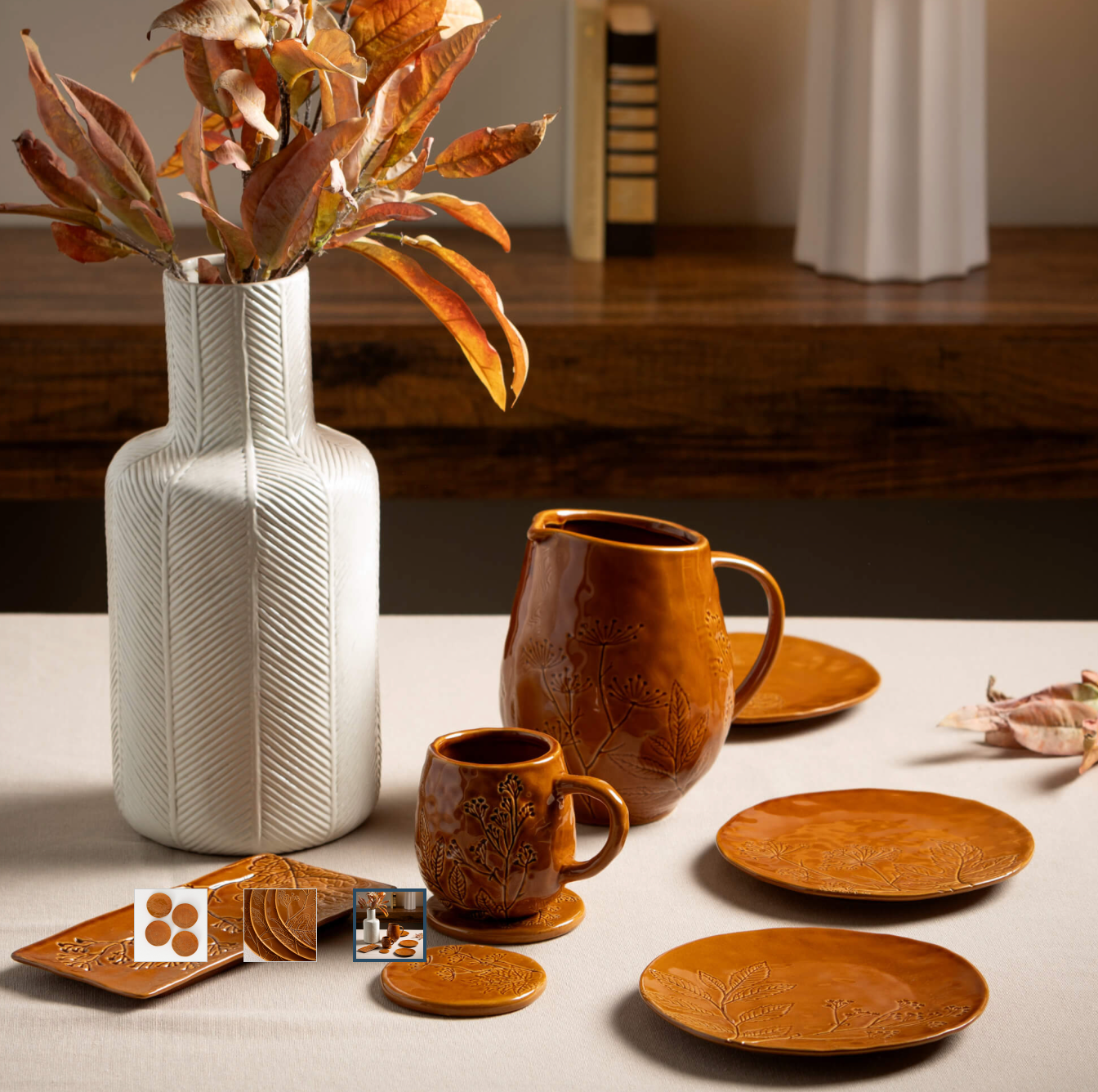 EMBOSSED FOLIAGE PLATES SET 4