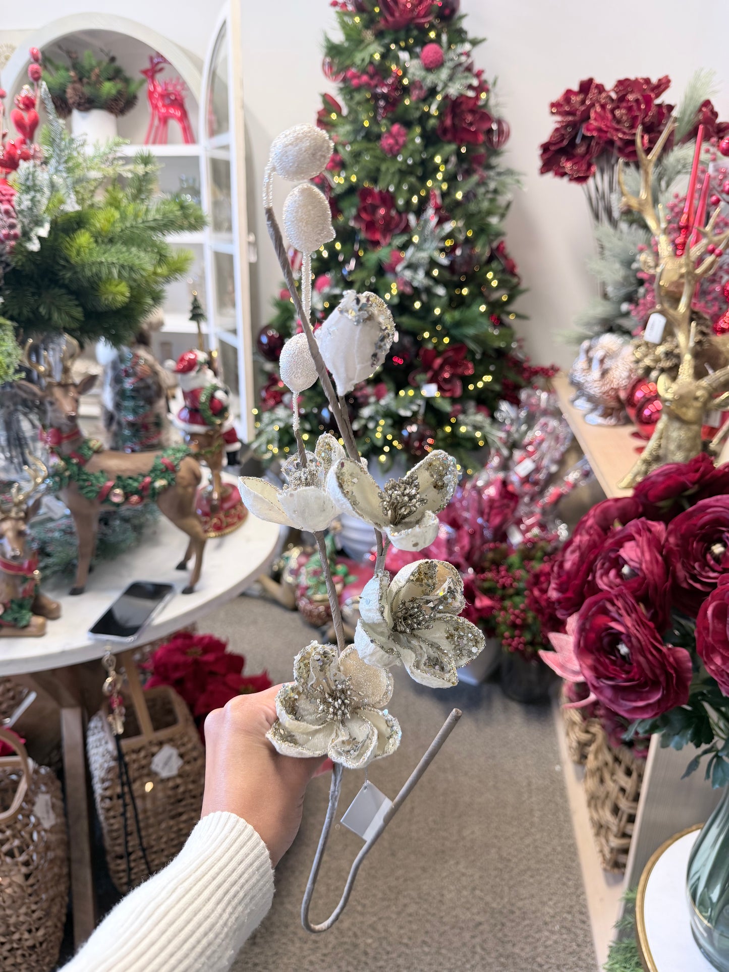 34" WILD MINI MAGNOLIA SPRAY WHITE/PLATINUM