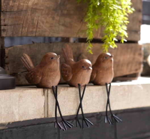 BIRD SHELF SITTER
